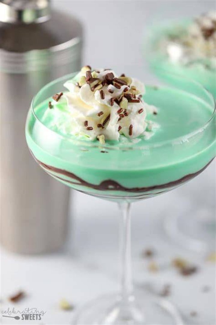 Grasshopper Drink - Celebrating Sweets